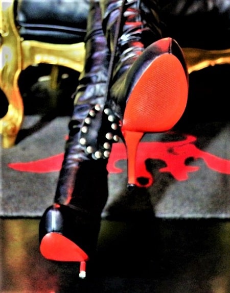 Fetish Mistress DOMINA SRENI high heels Domme boots over knee